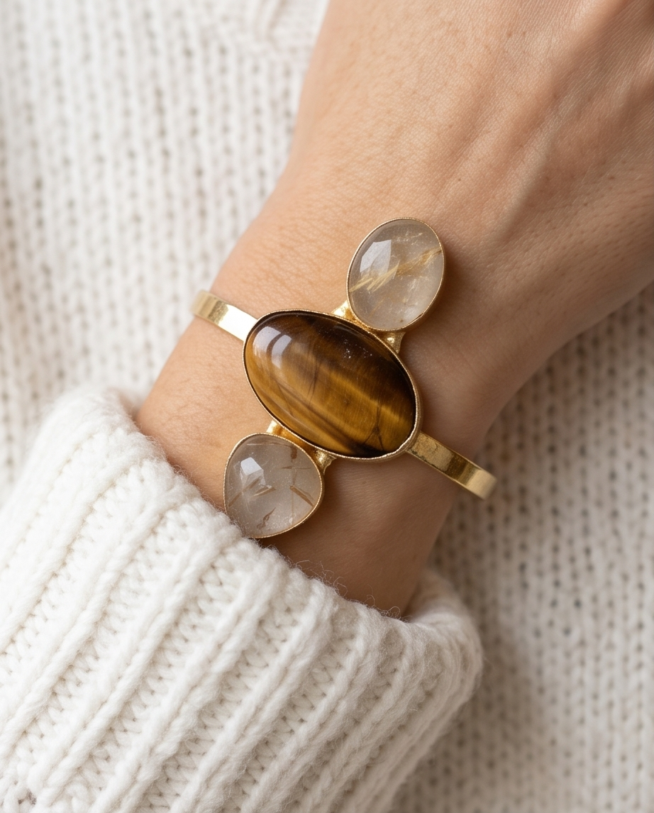 Bracelet œil de tigre, quartz rutile et nacre - Beeld 1 - Uniek handgemaakt sieraad