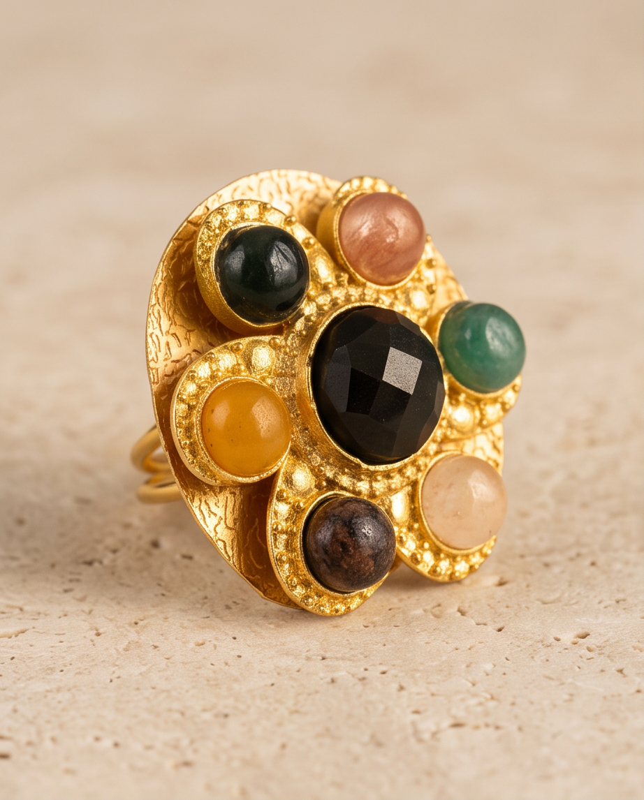 Bague statement plateau tournant, racine d’émeraude, labradorite & quartz - Vue 2 - Pièce unique faite main