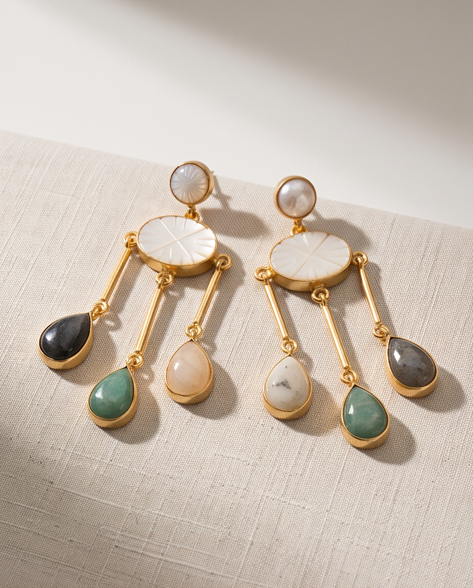Boucles d’oreilles perles, nacre & pierres naturelles - View 4 - Unique handmade piece