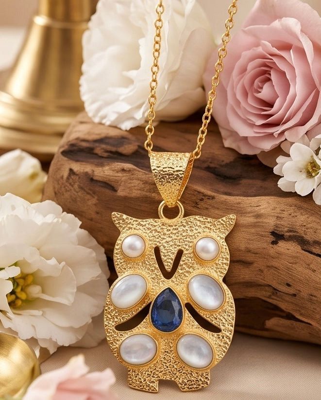 Pendentif hibou  pierre de lune, perles de culture et labradorite. - Vue 1 - Pièce unique faite main