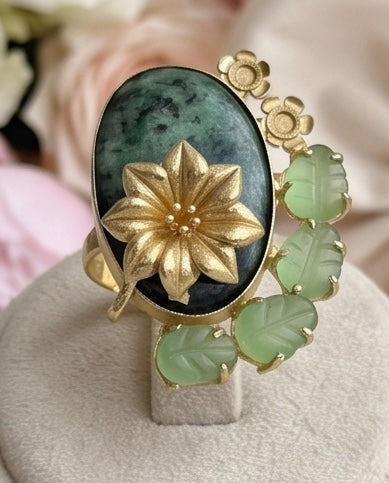 Bague statement racine d’émeraude et quartz - Vue 3 - Pièce unique faite main