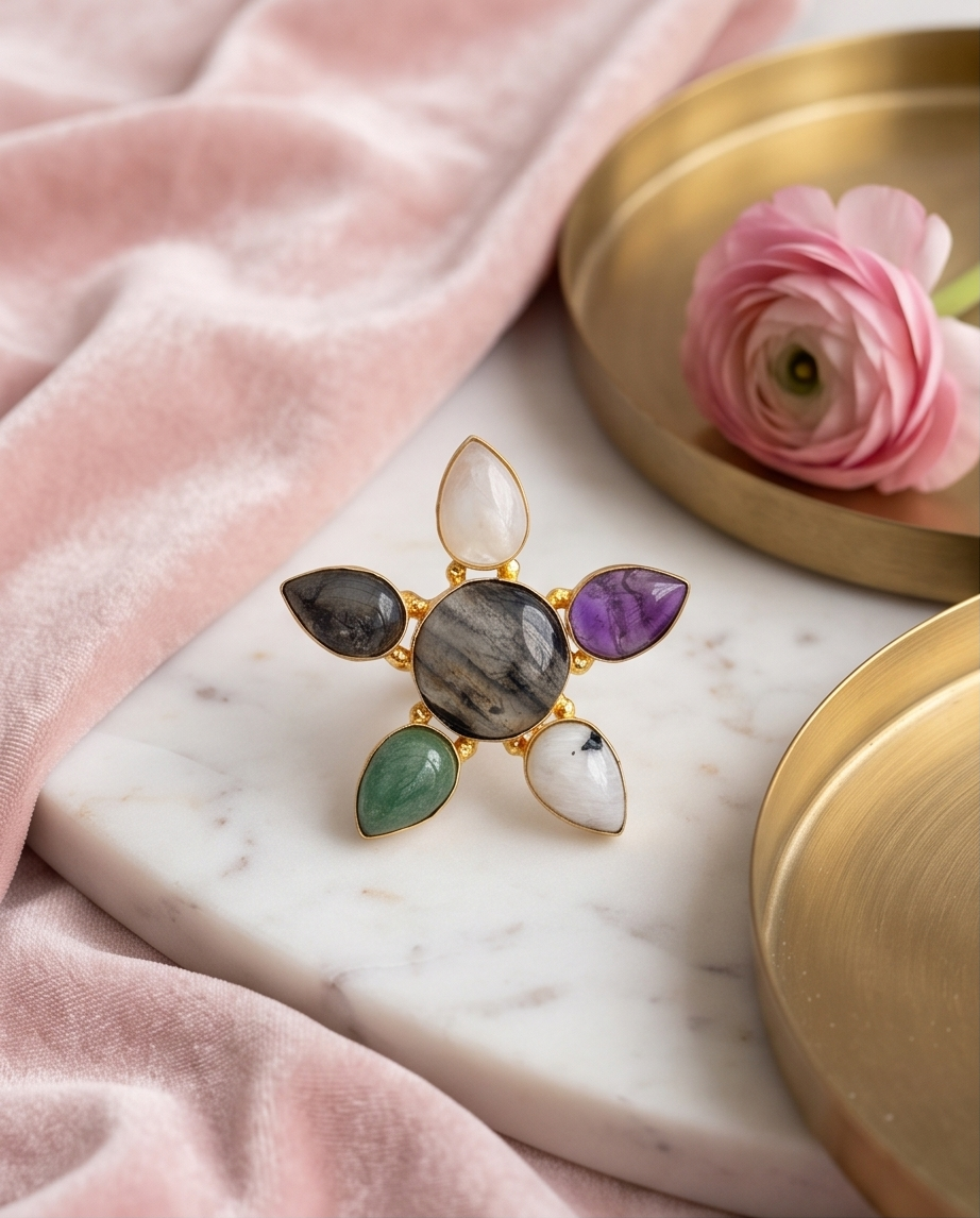 Bague fleurs sauvages. Labradorite, pierre de lune, améthyste et aventurine - Vue 1 - Pièce unique faite main